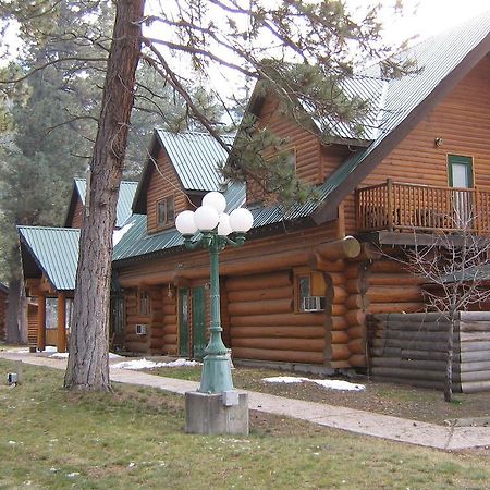 Rainbow Lake Castle Resort Прінстон Екстер'єр фото